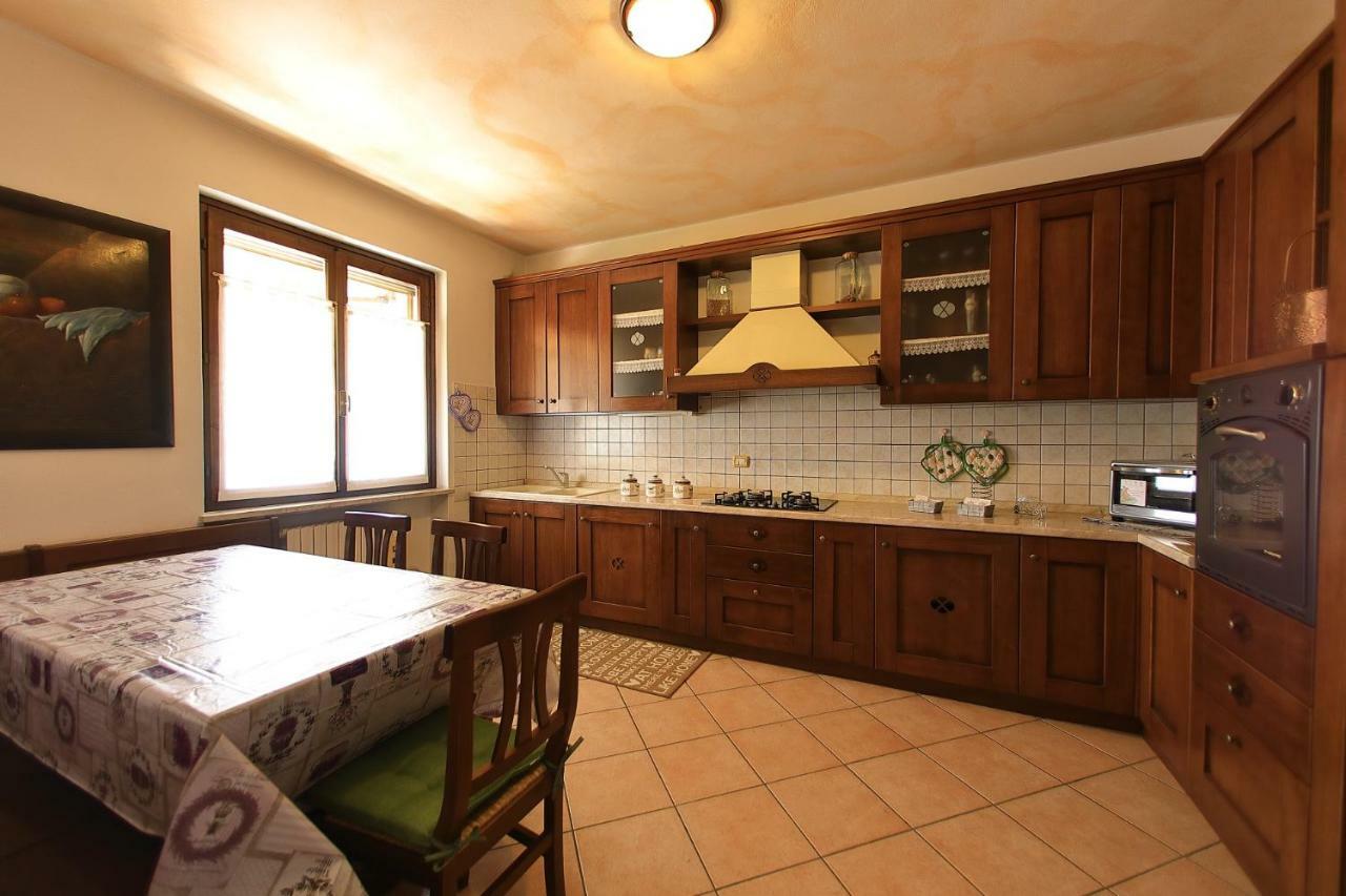 Вилла Residenza Franca Валеджо-суль-Минчо Экстерьер фото